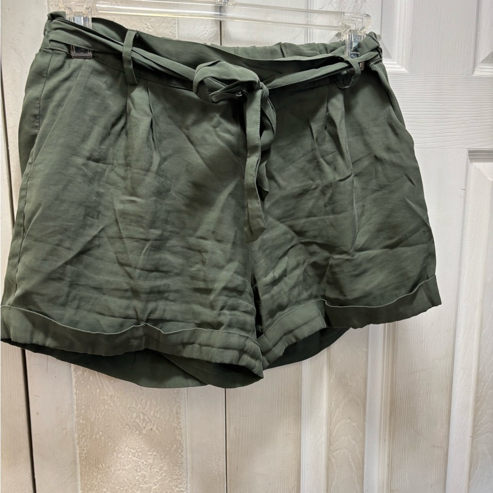 Ella Moss Women's Green Shorts